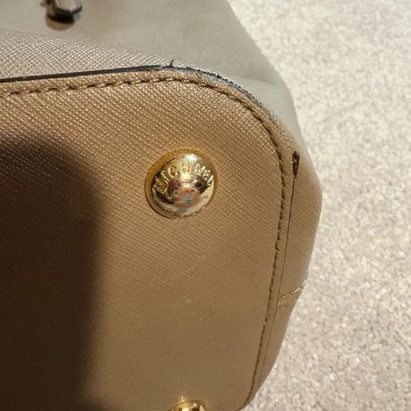 Michael Kors Beige Taupe Mirror MirroredTote Bag Shoulder Purse - Picture 6 of 14
